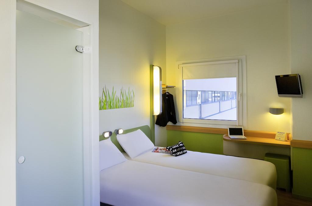 Ibis Budget Bilbao Arrigorriaga Esterno foto